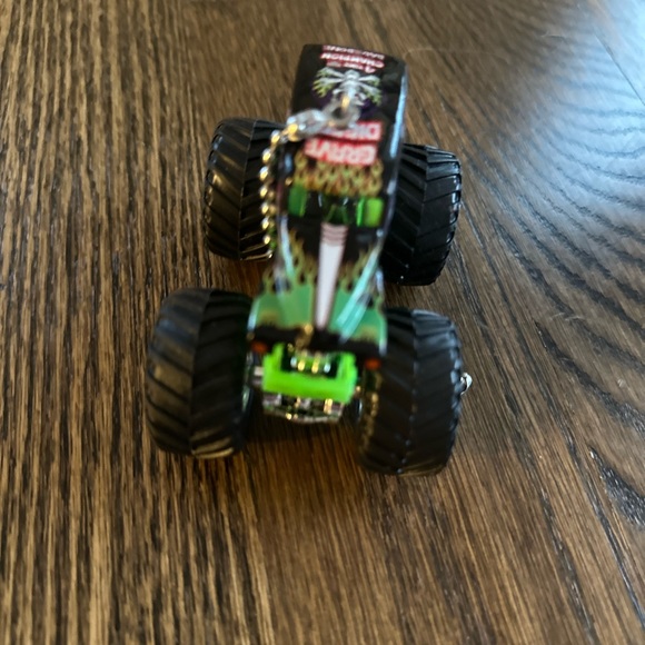 Monster Truck - Grave Digger Fan Pull - Brand New - Picture 2 of 3